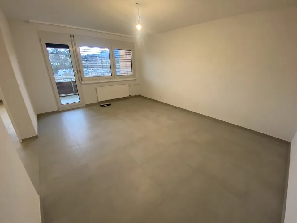Komplett renoviert mit Blick auf den See!