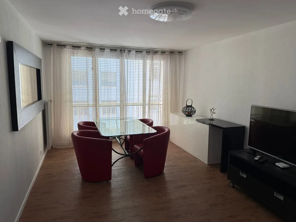 Appartement entièrement meublé (2,5 pièces) Entièrement équipé