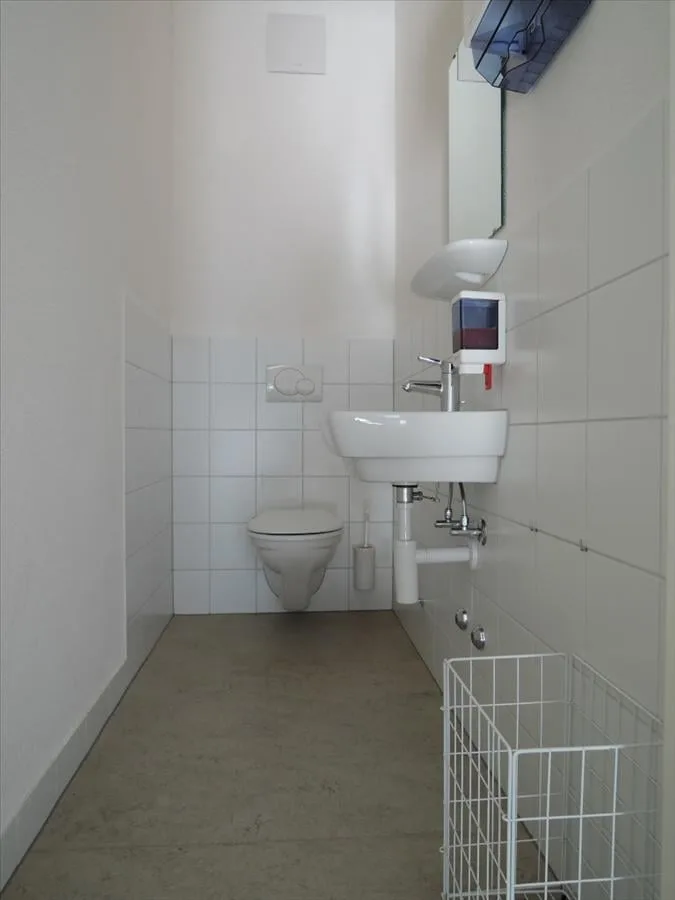 160m2 Büro- und Gewerberäumlichkeiten zu vermieten – Foto 7 von 9