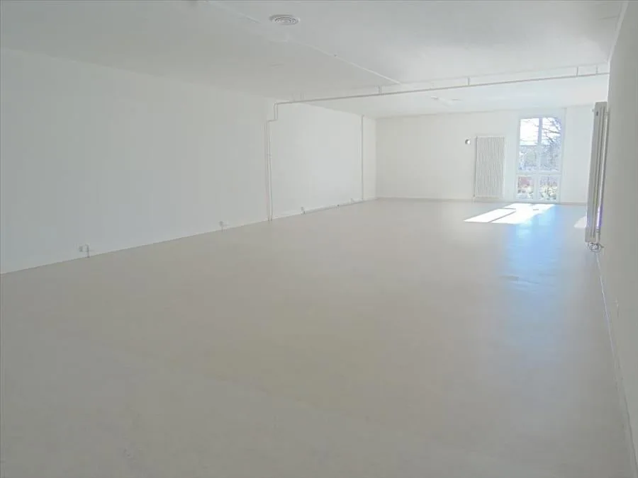 160m2 Büro- und Gewerberäumlichkeiten zu vermieten – Foto 6 von 9