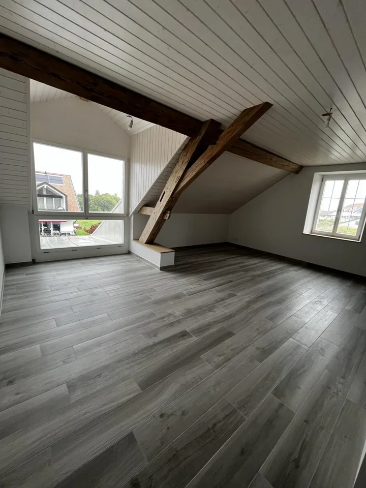 Appartamento recente di 3.5 locali nel sottotetto ad Arnex-sur-Nyon