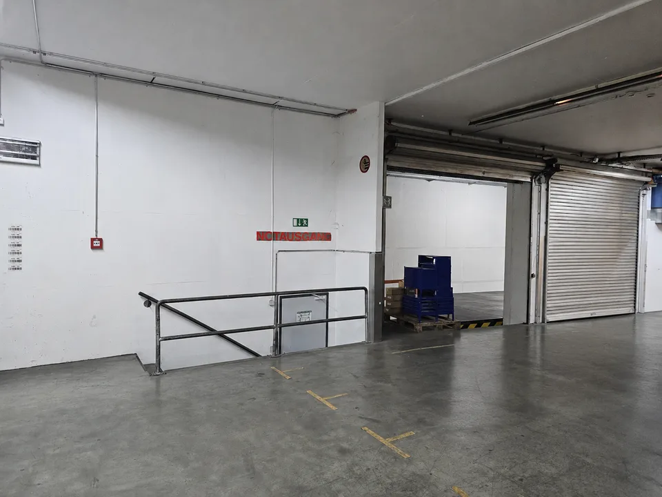 3'000m2 di spazio magazzino in affitto a Pratteln – foto 8 di 11