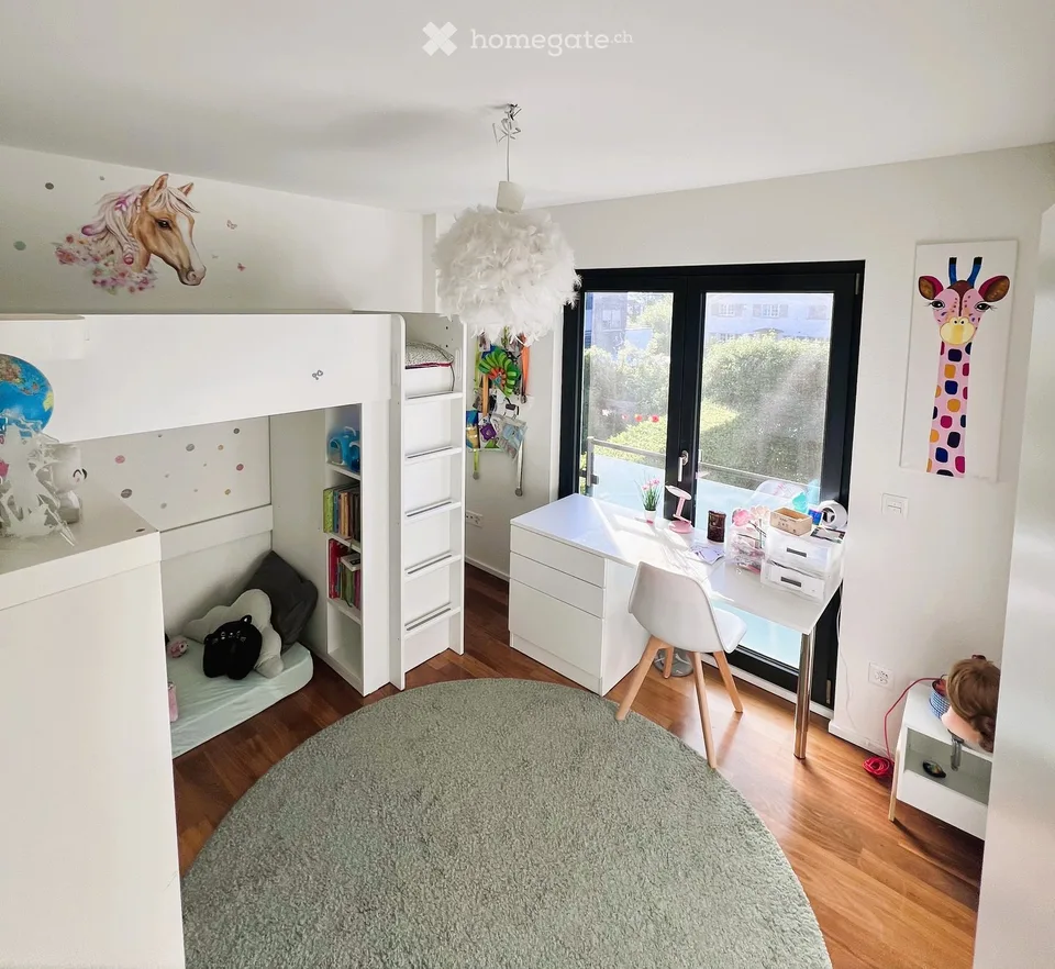 Villa familiare spaziosa con giardino privato a Coppet