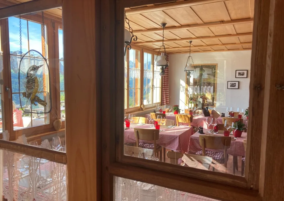 Ristorante unico in mezzo alla natura in affitto!