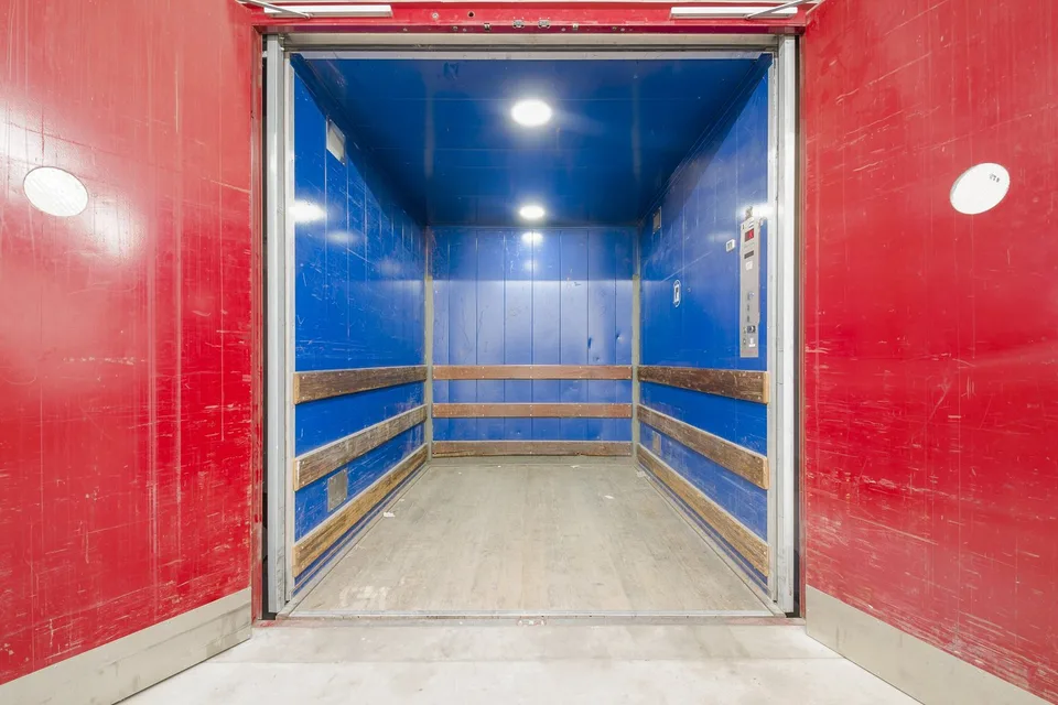 Effizienter Logistik-Hub mit kompletter Infrastruktur – Flächen von 420 bis 2’300 m²