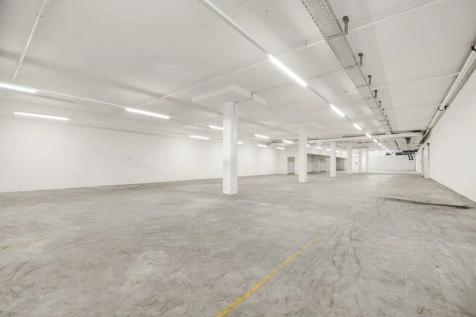 Pôle logistique efficace avec infrastructure complète – surfaces de 420 à 2'300 m² – photo 14 sur 18