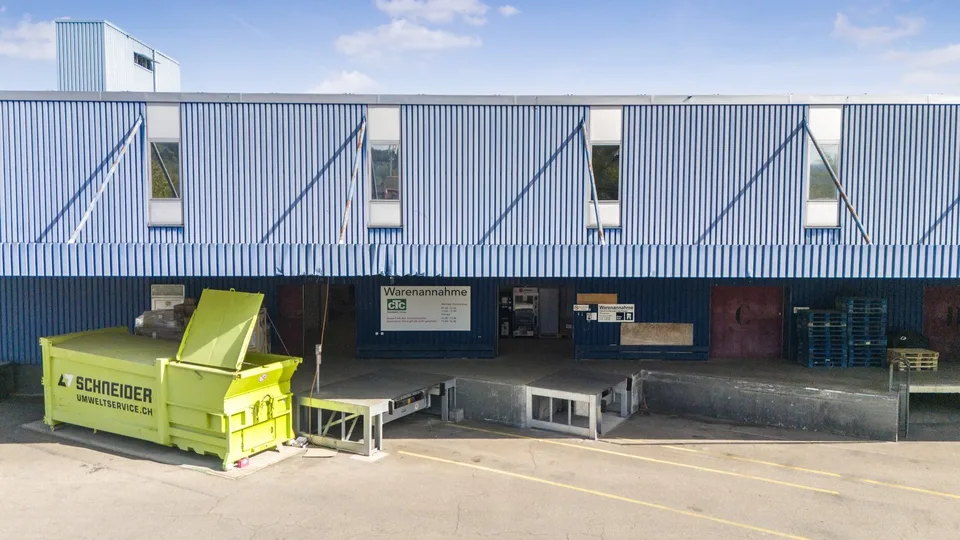 Effizienter Logistik-Hub mit kompletter Infrastruktur – Flächen von 420 bis 2’300 m²