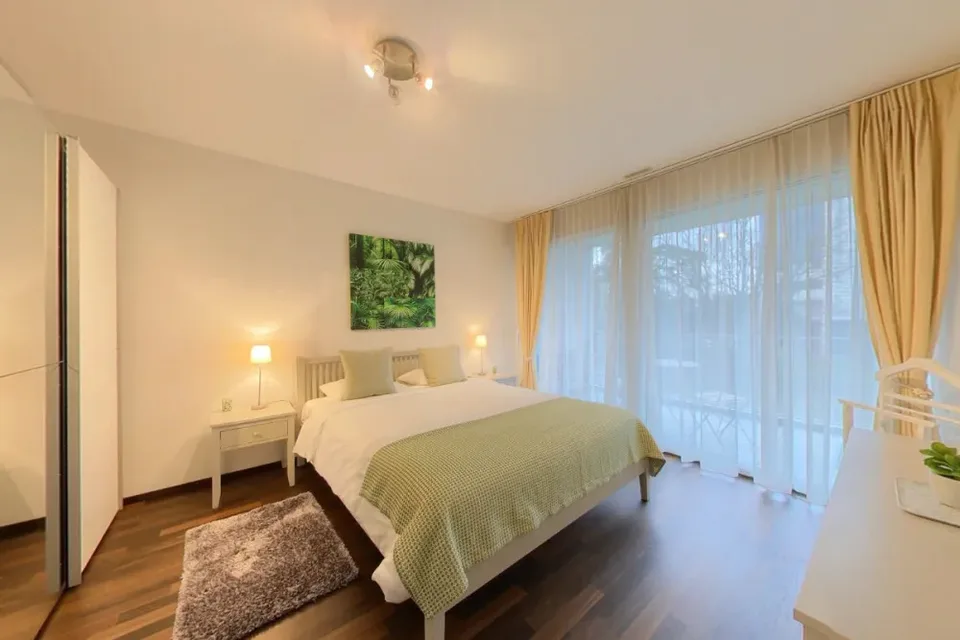 Bright 1-Bedroom Apartment with Balcony & Parking - Central Morges