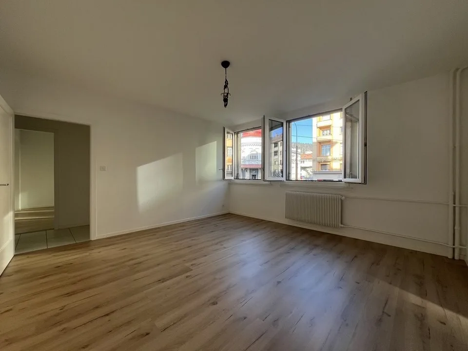 Ein schönes 3.5-Zimmer-Wohnung zur Miete in der Nähe des Bahnhofs