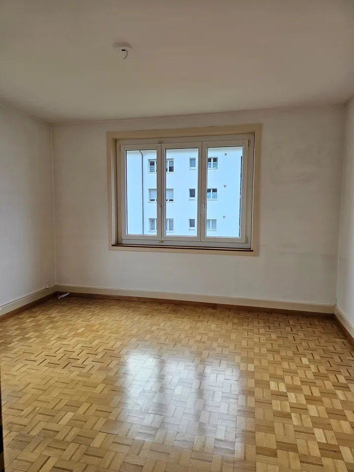 Vier-Zimmer-Wohnung mit Balkon und hellem Ambiente