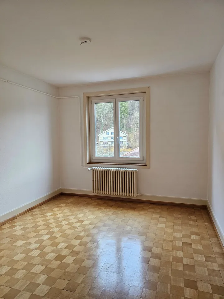 Vier-Zimmer-Wohnung mit Balkon und hellem Ambiente