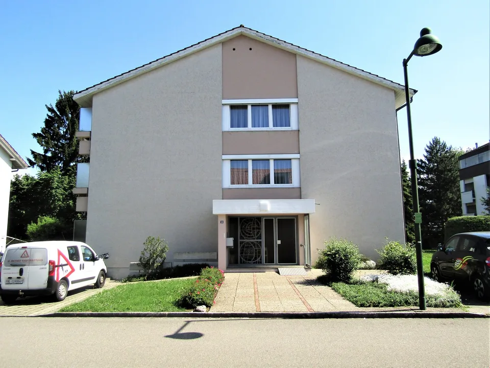 Appartamento per anziani Muttenz monolocale con balcone e ascensore