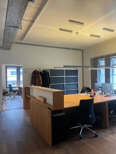 Prêt à être occupé avec toutes les commodités ! Meilleur emplacement commercial dans une communauté de bureaux dynamique ! – photo 8 sur 8