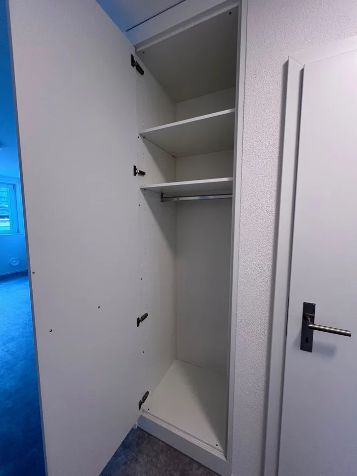 Primo affitto - Studio accogliente / ufficio / stanza del conducente o come studio