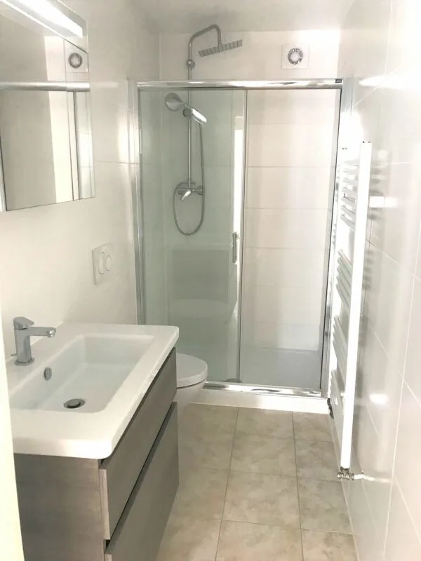 St-Imier, superbes 2.5-Zimmer-Wohnung im Erdgeschoss