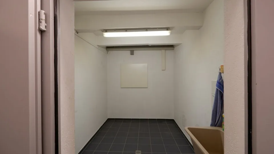Büroräumlichkeiten (104 m2) mit eigener Toilettenanlage