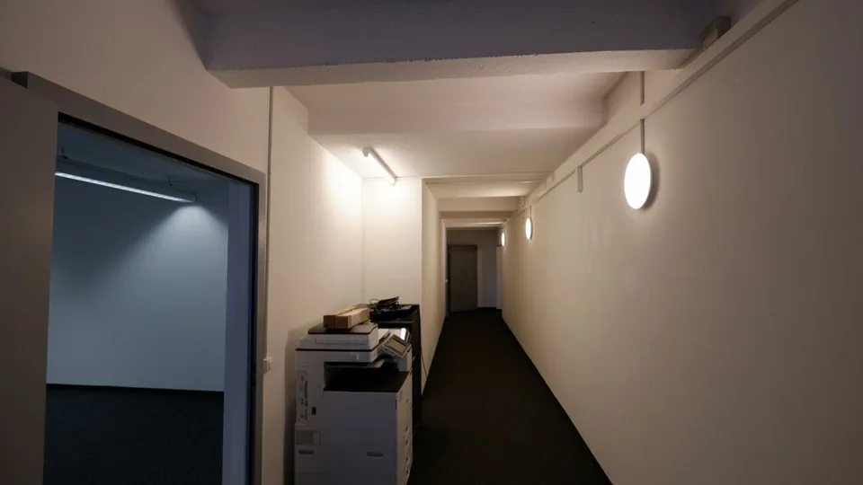 Büroräumlichkeiten (104 m2) mit eigener Toilettenanlage