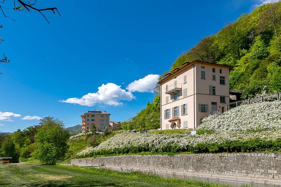 COLLINA D'ORO-AGRA, APPARTMENT ÉLÉGANT À LOUER, 104 M² (REF. 101)