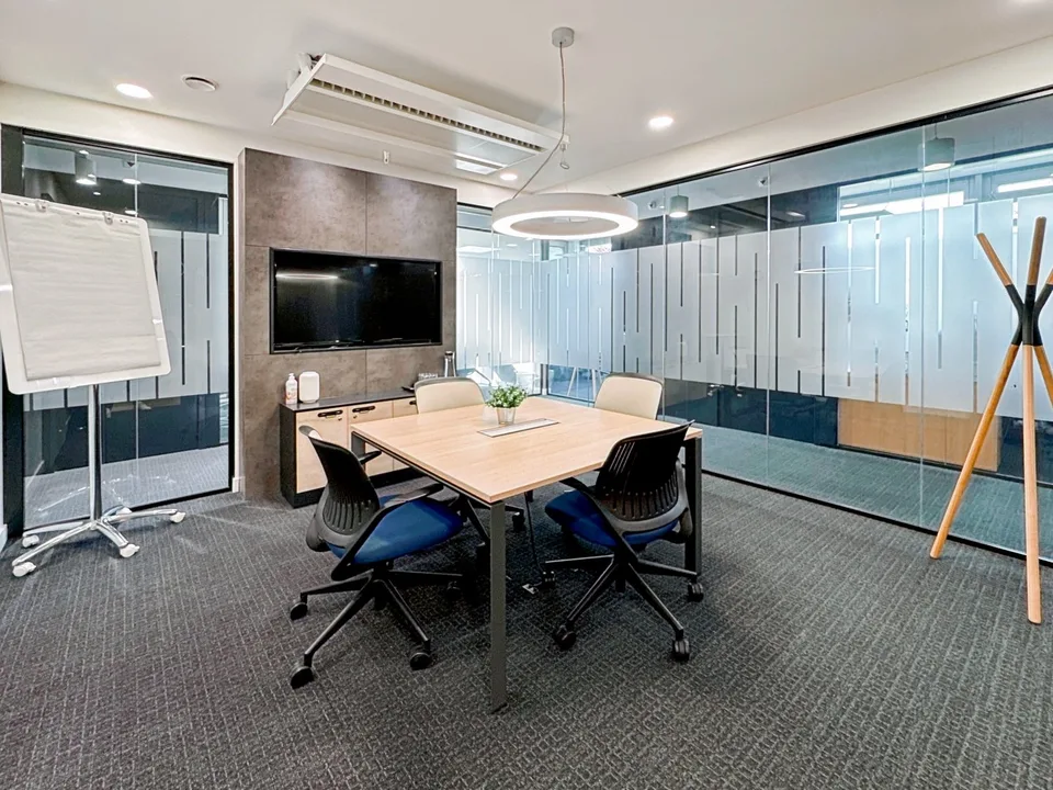 Bureau privé pour 5 à Regus Meyrin