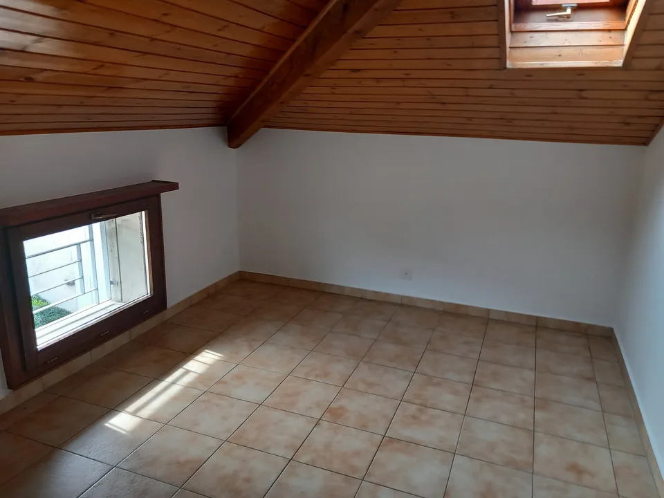 Mendrisio – Ligornetto | 4,5 Zimmer Mansardenwohnung mit sichtbaren Balken – letztes Stockwerk