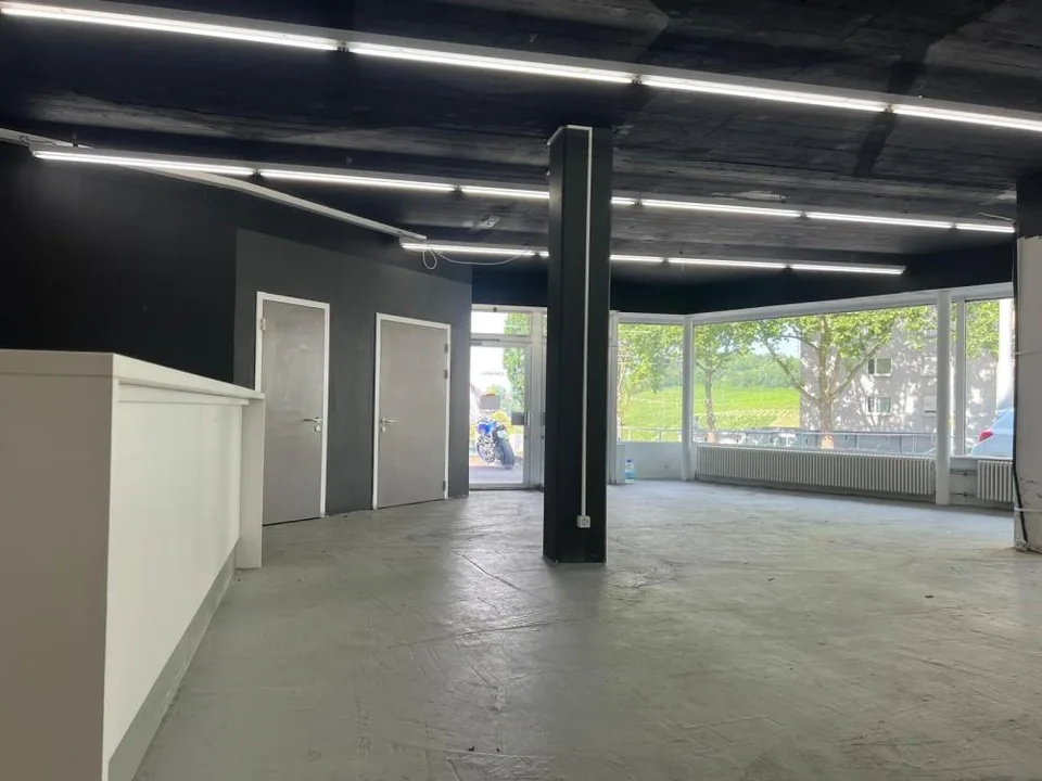 Spazio commerciale attraente in affitto in costruzione grezza!
