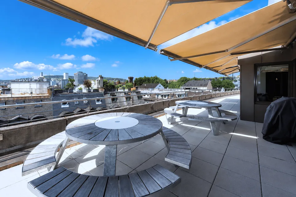 Urbaner Lifestyle trifft Bahnhof & vier Terrassen mit Aussicht!