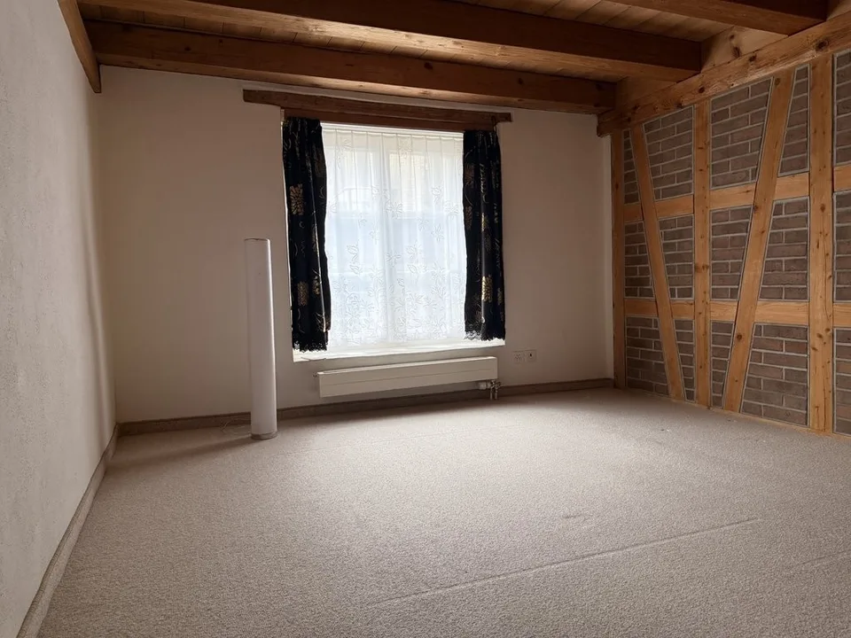 2-Zimmer-Wohnung mit historischem Charakter in Obermeilen