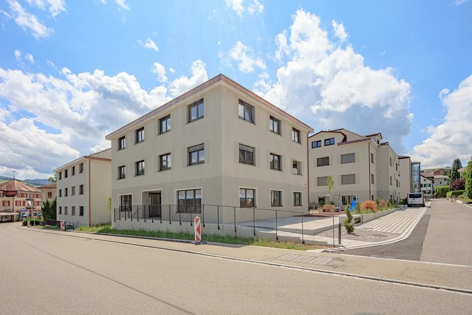 MODERNE WOHNUNG IN BÜTSCHWIL
