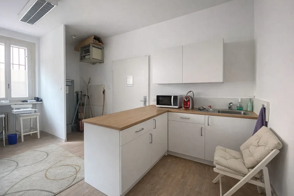Vezia - Gewerbefläche/Laden 80 m² mit Auslagen