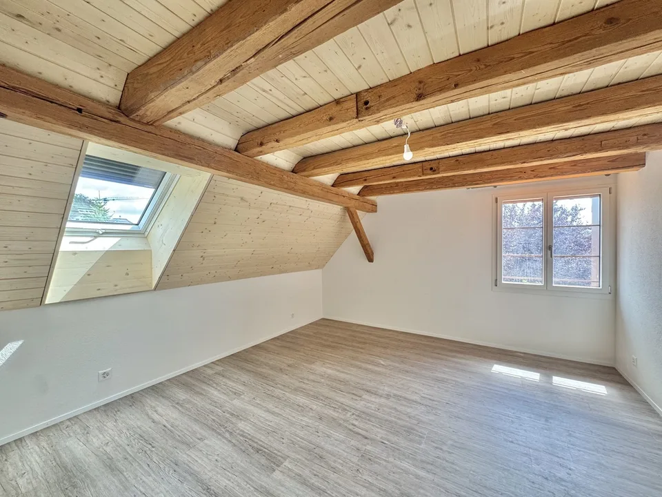Appartamento maisonnette 4.5 locali con balcone/posto a sedere - prima occupazione