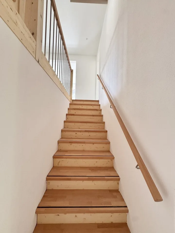 Appartamento maisonnette 4.5 locali con balcone/posto a sedere - prima occupazione
