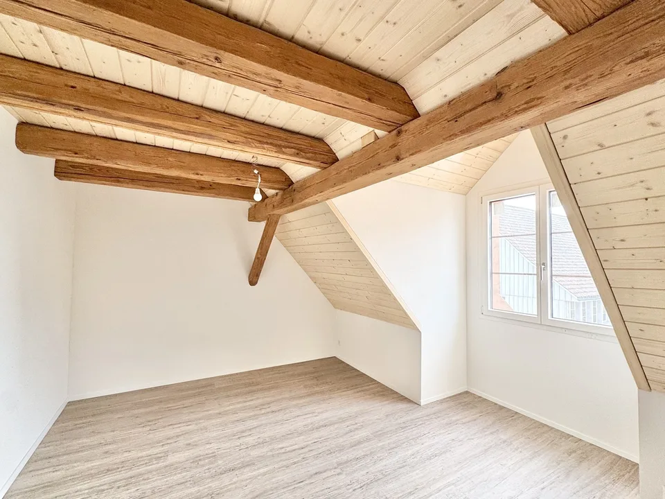 Appartamento maisonnette 4.5 locali con balcone/posto a sedere - prima occupazione