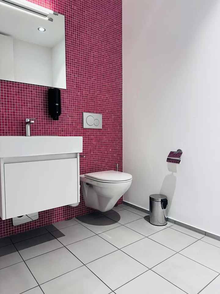 Co-Working mit privatem 2 bis 3 Personen-Büro