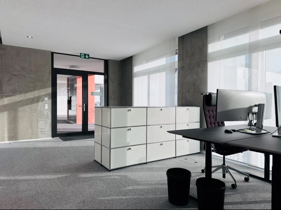 Co-Working mit privatem 2 bis 3 Personen-Büro