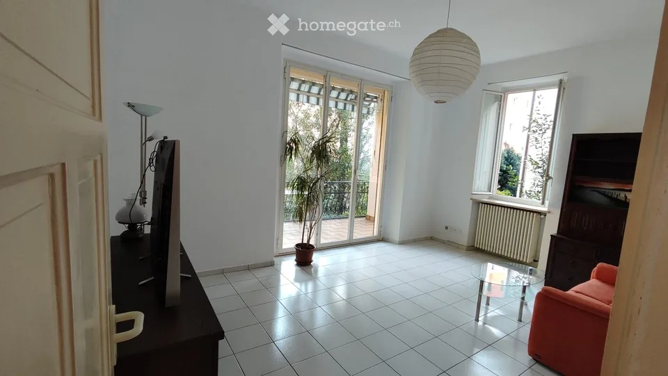 Geräumige Wohnung mit großem Balkon in Locarno