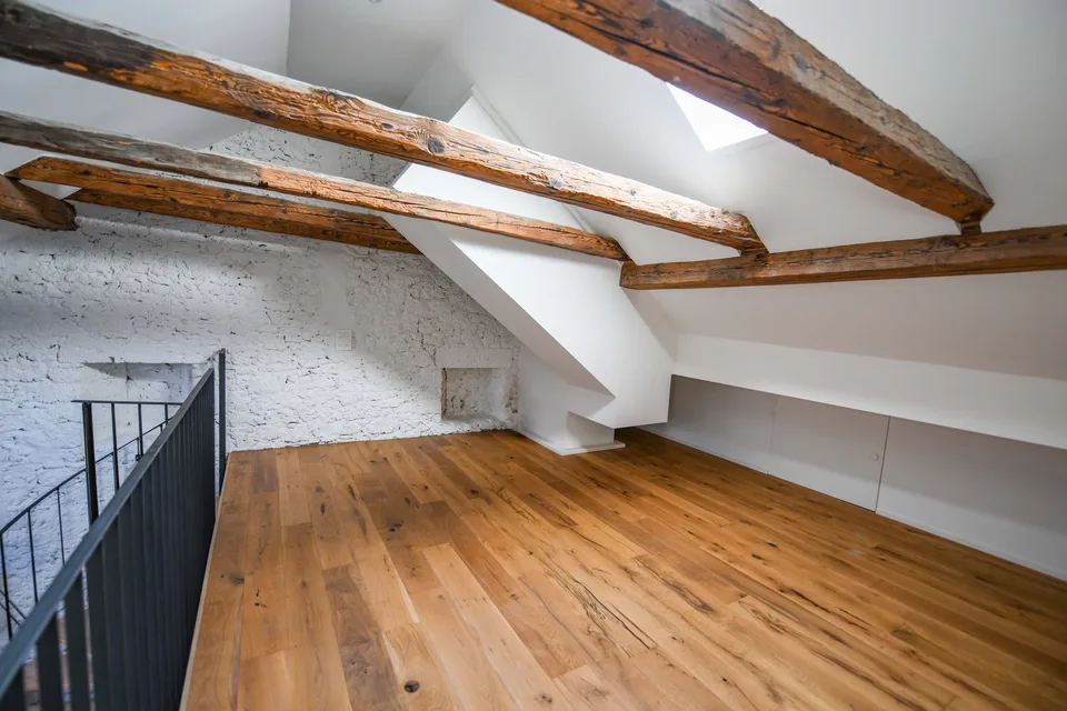 Bright and modern old town apartment