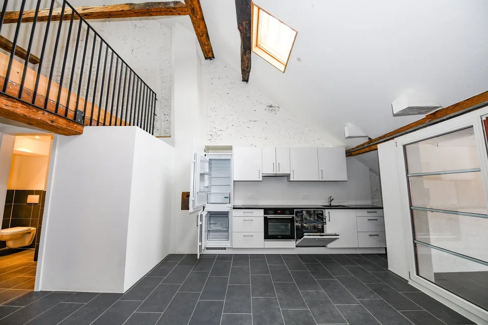 Bright and modern old town apartment