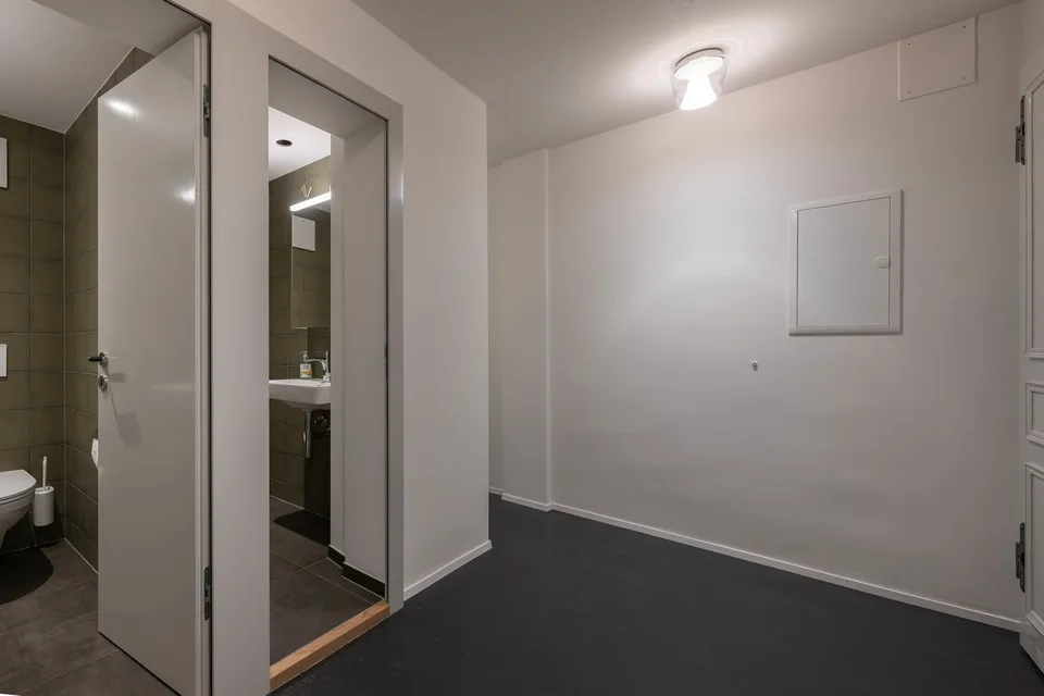 Attractive office opportunity in prime location in Bern (partly furnished) – photo 12 of 15