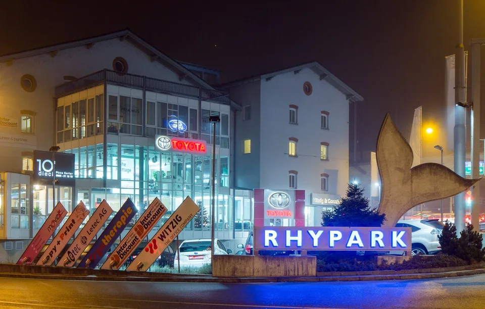 Top Lage, 542m2 Bürofläche (plus 426m2 Werkstatt/Lager möglich)
