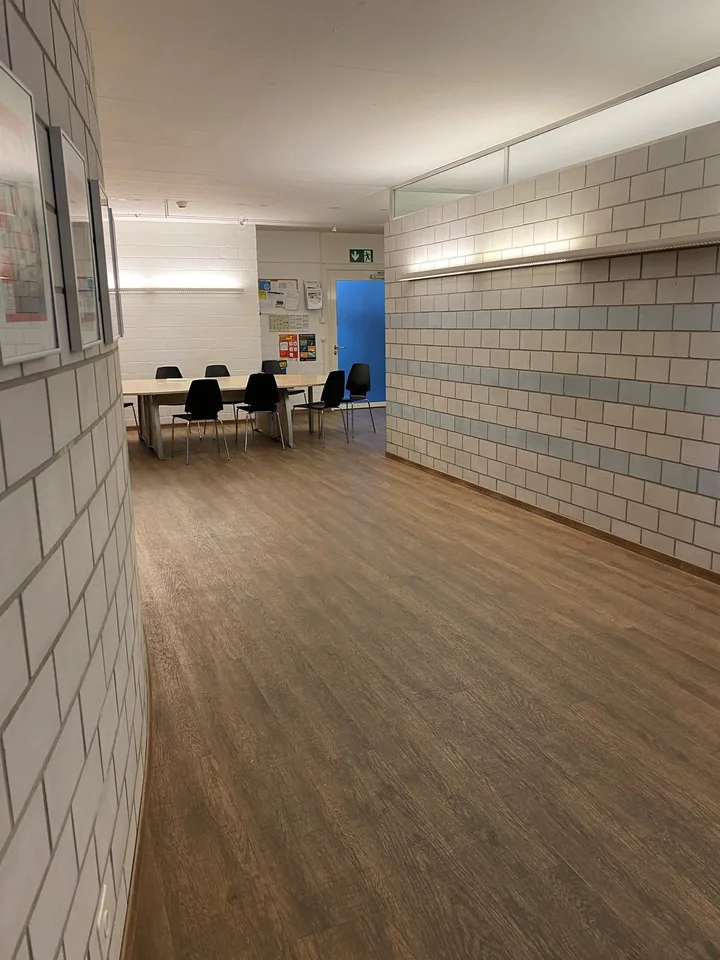 Top Lage, 542m2 Bürofläche (plus 426m2 Werkstatt/Lager möglich) – Foto 9 von 17