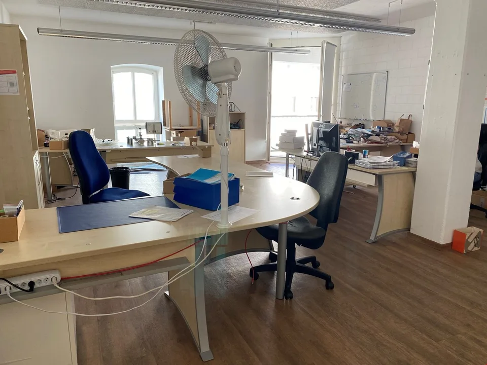 Top Lage, 542m2 Bürofläche (plus 426m2 Werkstatt/Lager möglich) – Foto 16 von 17