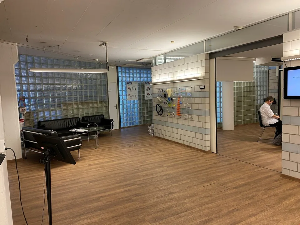 Top Lage, 542m2 Bürofläche (plus 426m2 Werkstatt/Lager möglich)