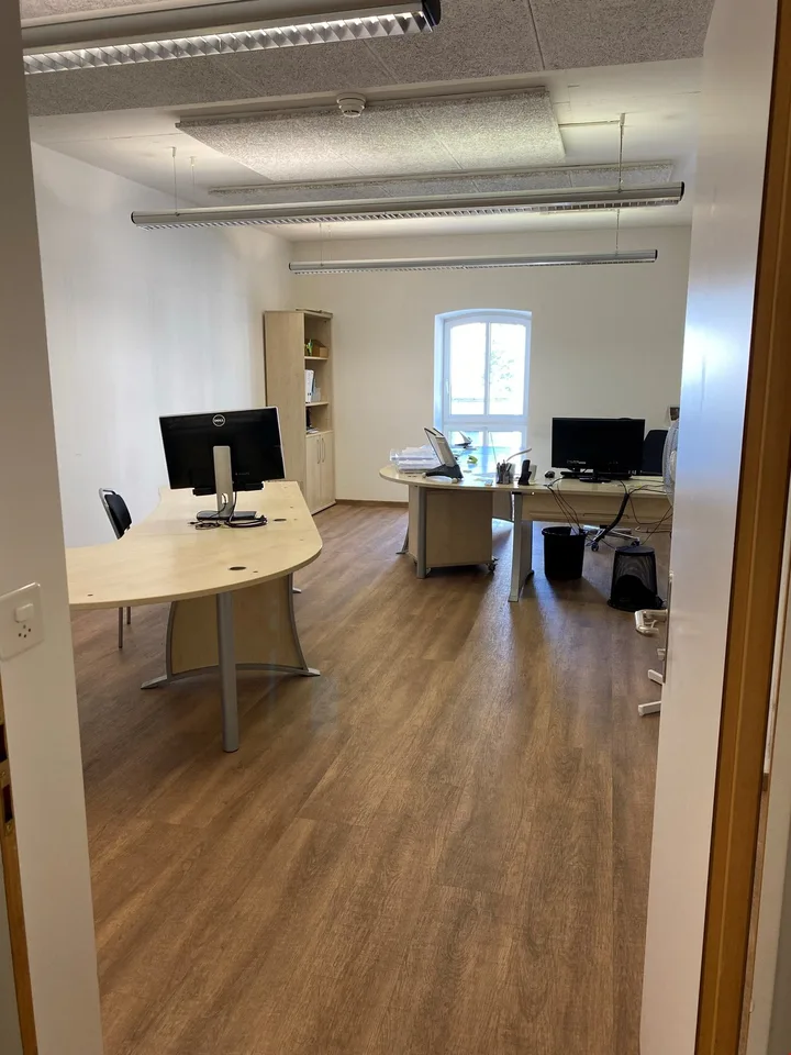 Top Lage, 542m2 Bürofläche (plus 426m2 Werkstatt/Lager möglich) – Foto 15 von 17
