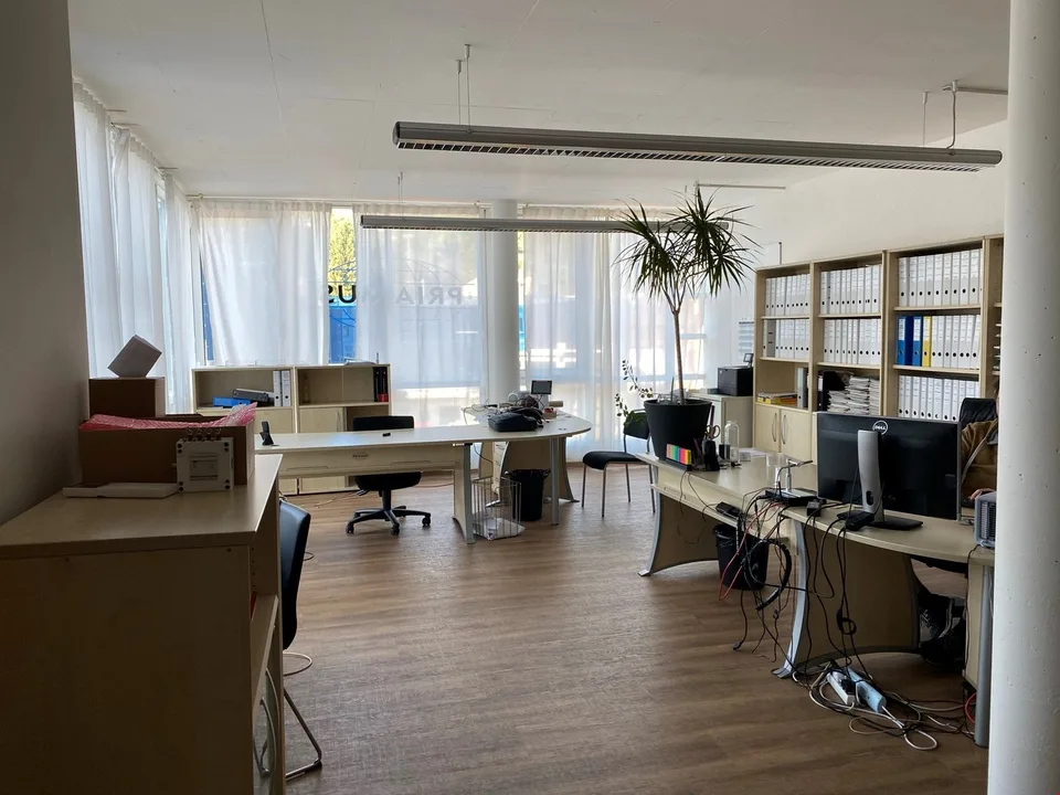 Top Lage, 542m2 Bürofläche (plus 426m2 Werkstatt/Lager möglich) – Foto 14 von 17