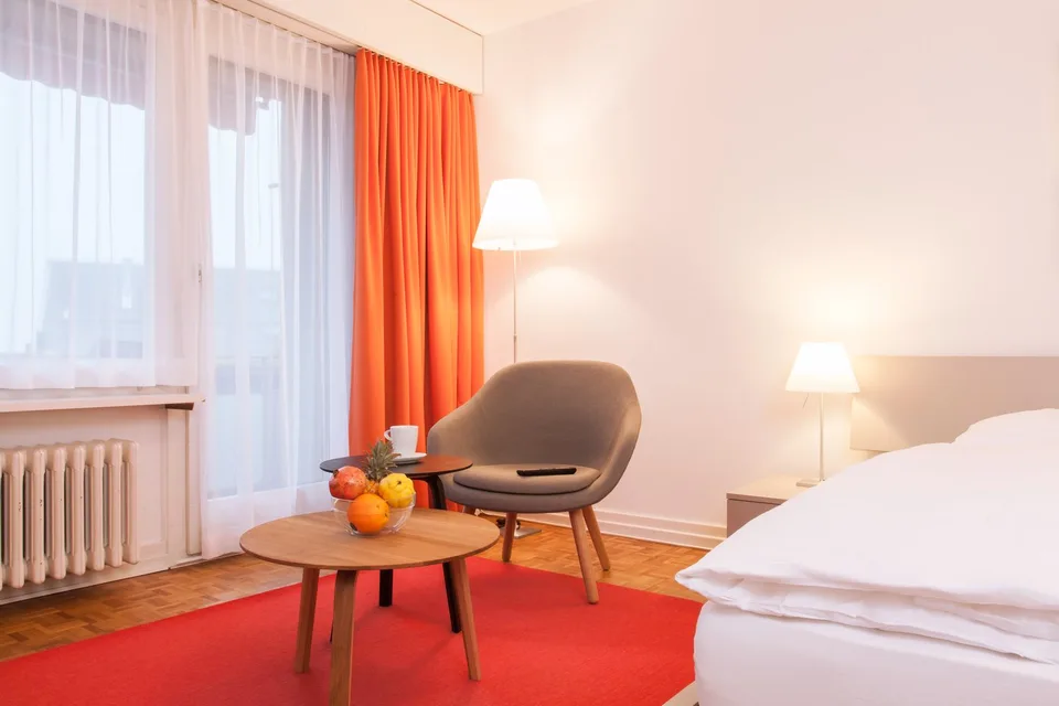 Studio Apartment mit Balkon möbiliert - nähe Zürich Hauptbahnhof