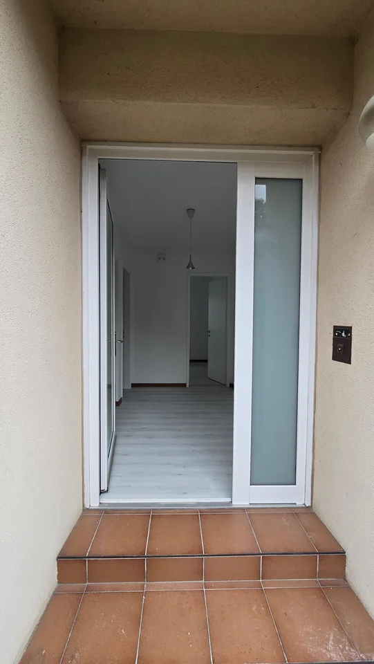 COMANO - Geräumige Wohnung im Grünen