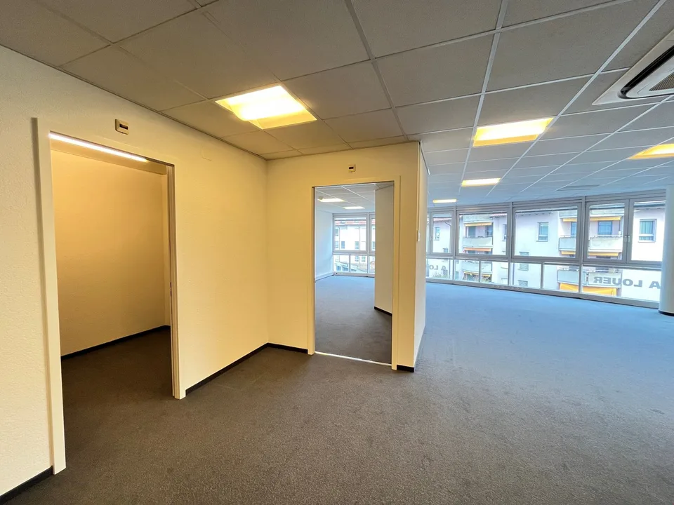 Offices in Bussigny, near the CFF train station - 3 months of net rent offered – photo 6 of 12