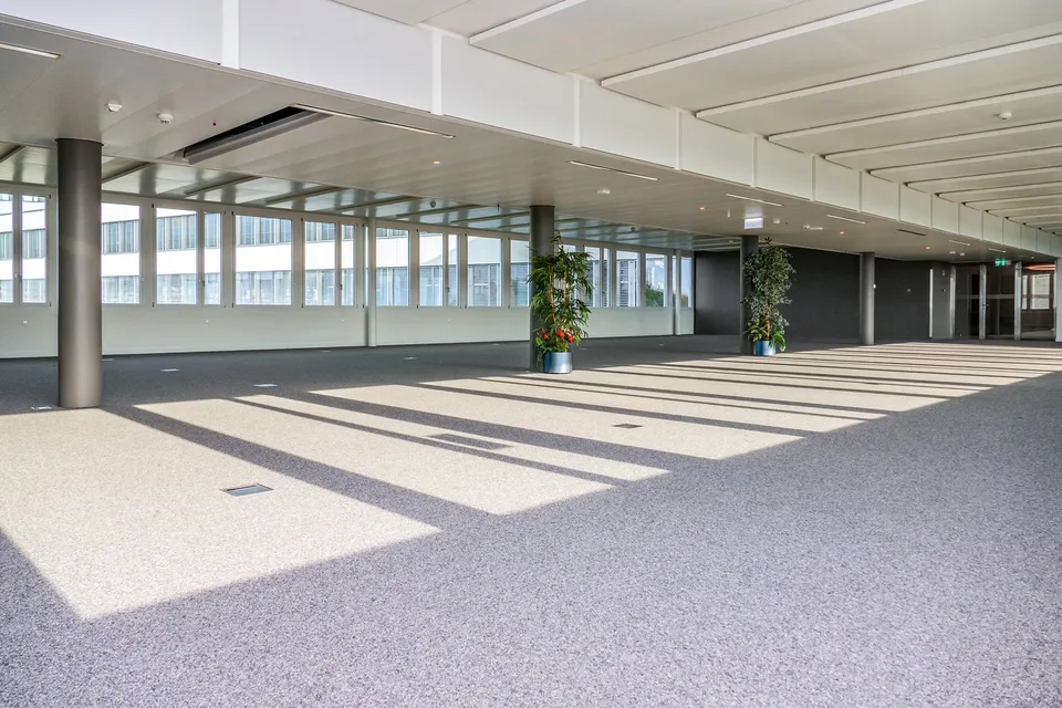 427 m2 - Superfici di uffici magnifiche vicino a Biopôle