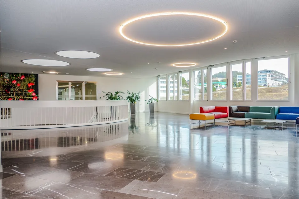 427 m2 - Prächtige Büroflächen neben Biopôle – Foto 9 von 10