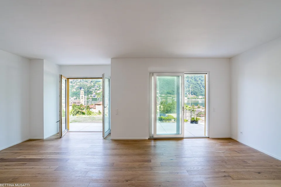 BRUSINO ARSIZIO – APPARTAMENTO CON GIARDINO PRIVATO E VISTA LAGO, COMFORT E NATURA A PORTATA DI MANO